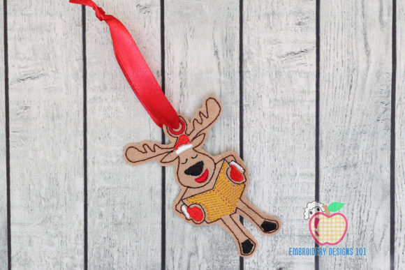 Charming Christmas Caroling Ornament Embroidery